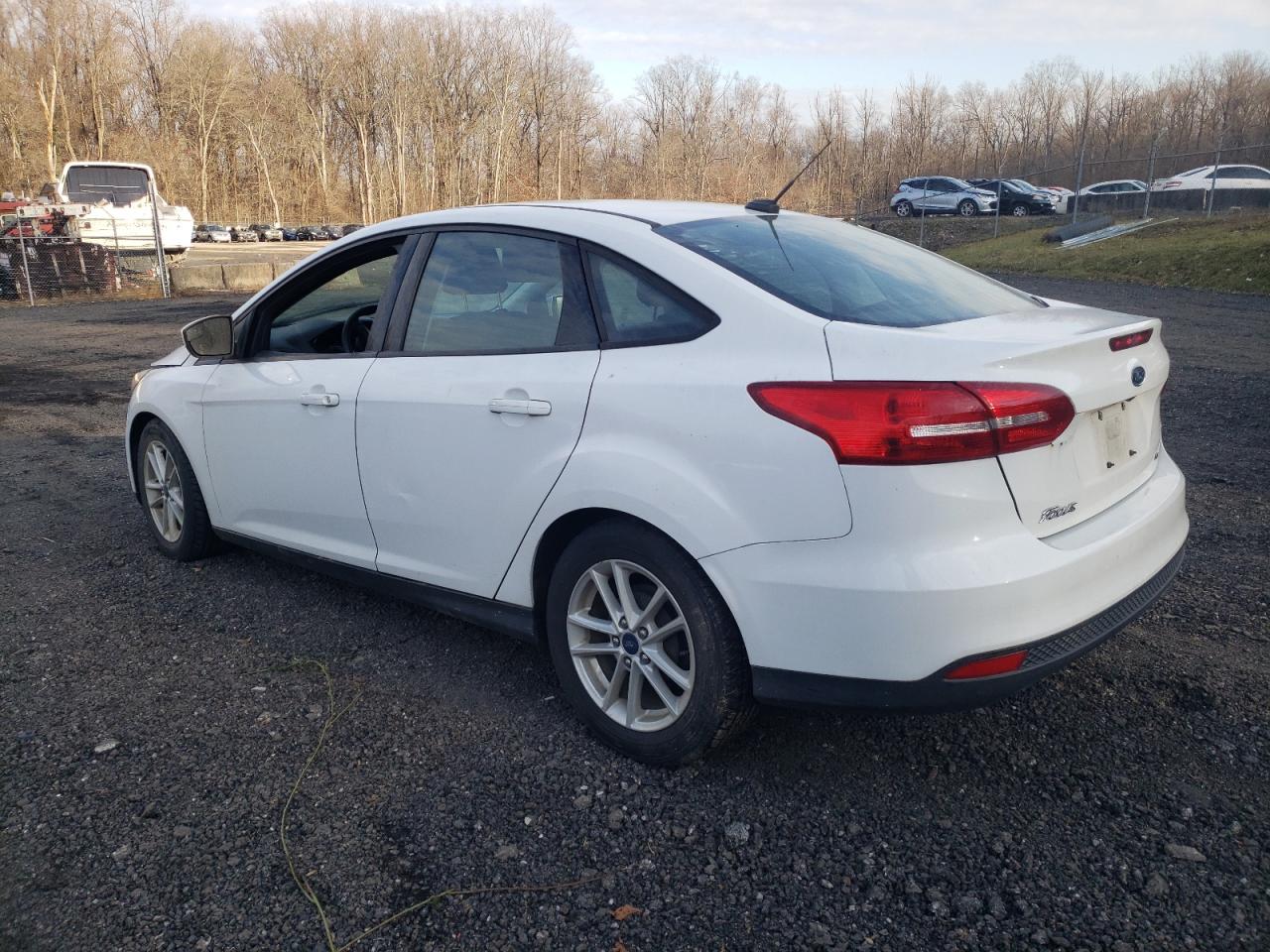 Изображение 2 2018 FORD FOCUS SE 2018 с VIN 1FADP3F24JL209674
