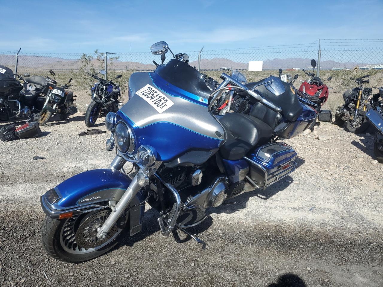 Изображение 2 2009 HARLEY-DAVIDSON FLHTCU  2009 с VIN 1HD1FC4179Y605251