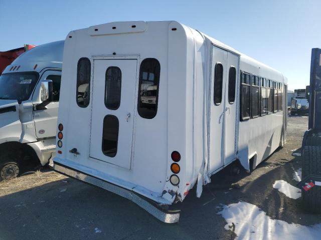 Image 3 of 2003 FORD ECONOLINE E550 SUPER DUTY CUTAWAY VAN 2003 with VIN 1FDAE55F33HA77432