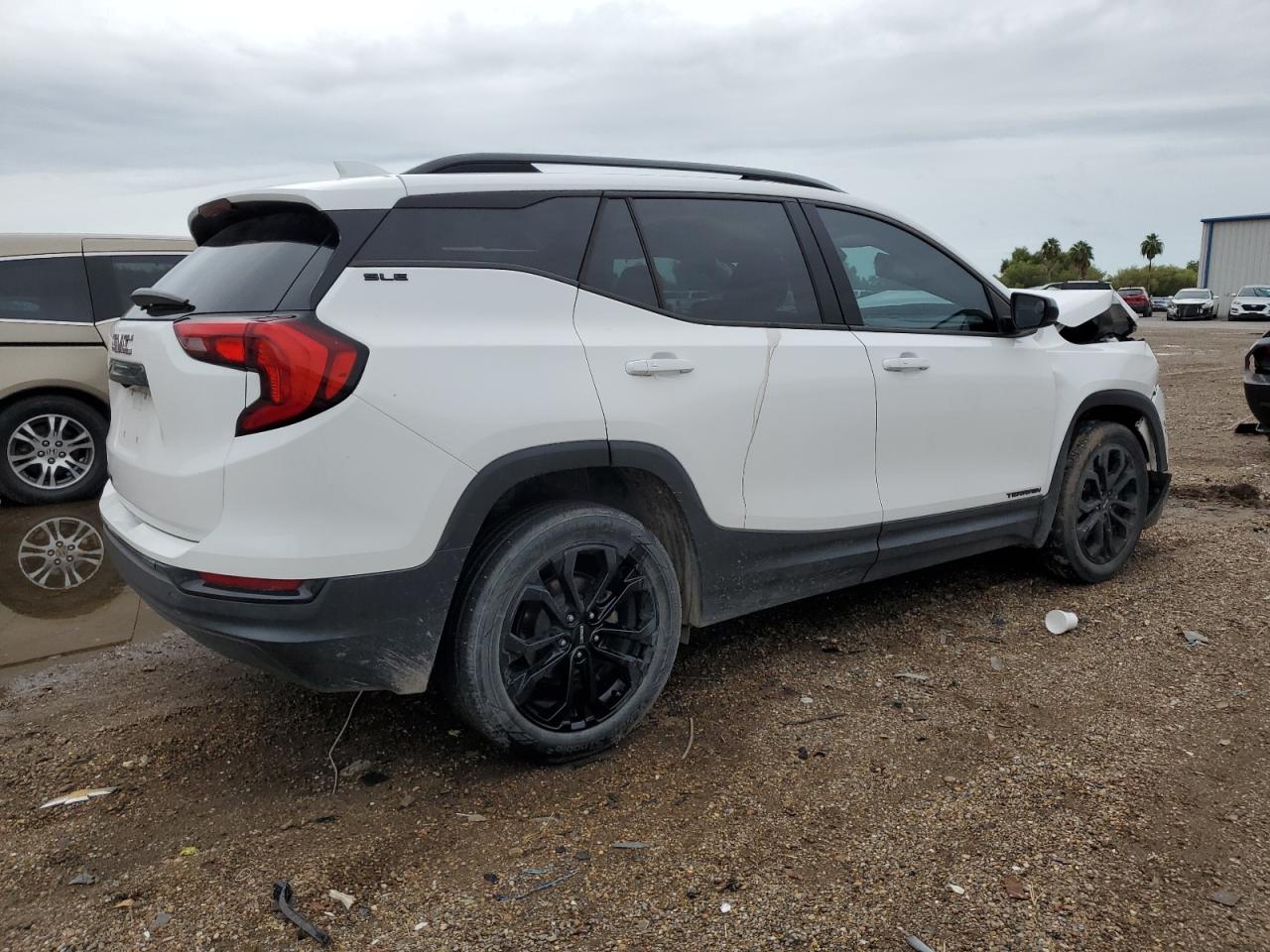 Image 3 of 2020 GMC TERRAIN SLE 2020 with VIN 3GKALMEV3LL204553
