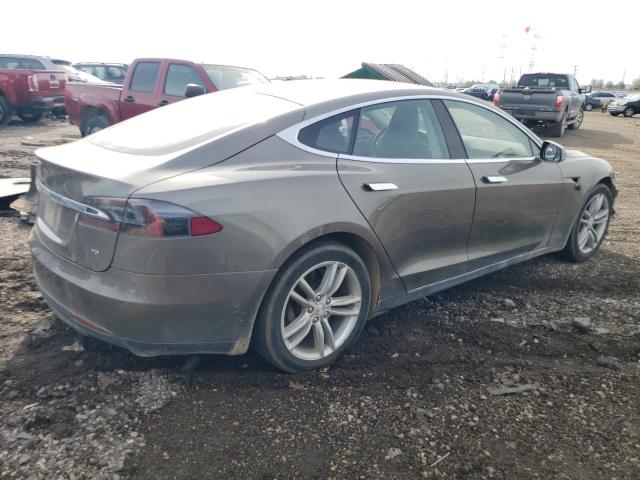 Obraz 3 z 2015 TESLA MODEL S  2015 z VIN 5YJSA1E11FF111535