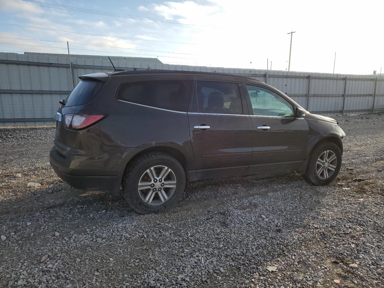 Изображение 3 2017 CHEVROLET TRAVERSE LT 2017 с VIN 1GNKVGKD9HJ219622