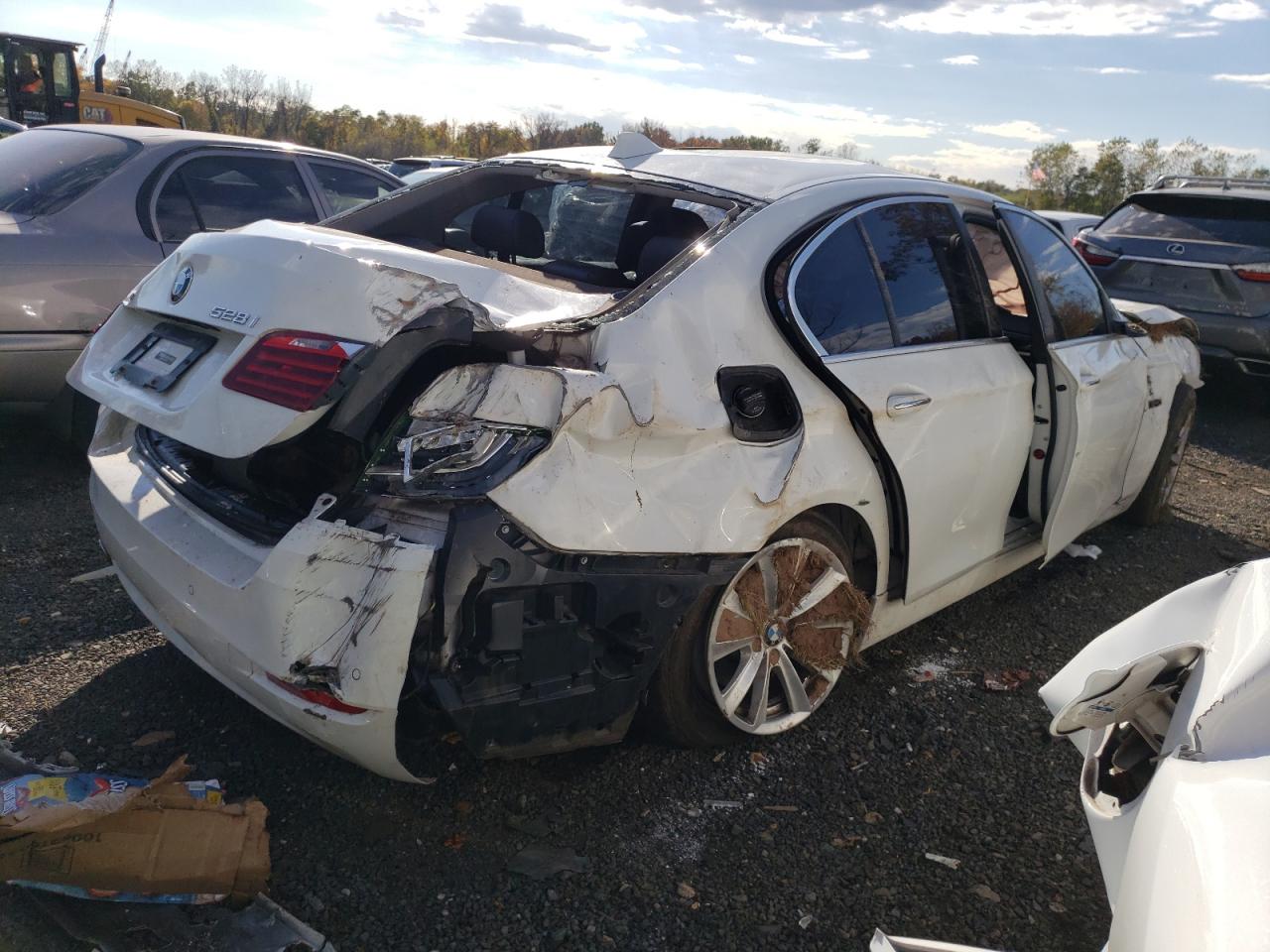 Image 3 of 2014 BMW 528 XI 2014 with VIN WBA5A7C50ED620427