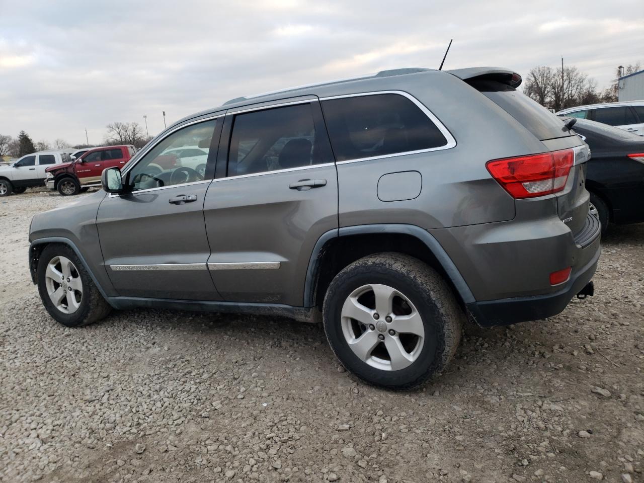 Изображение 2 2011 JEEP GRAND CHEROKEE LAREDO 2011 с VIN 1J4RS4GG5BC716092