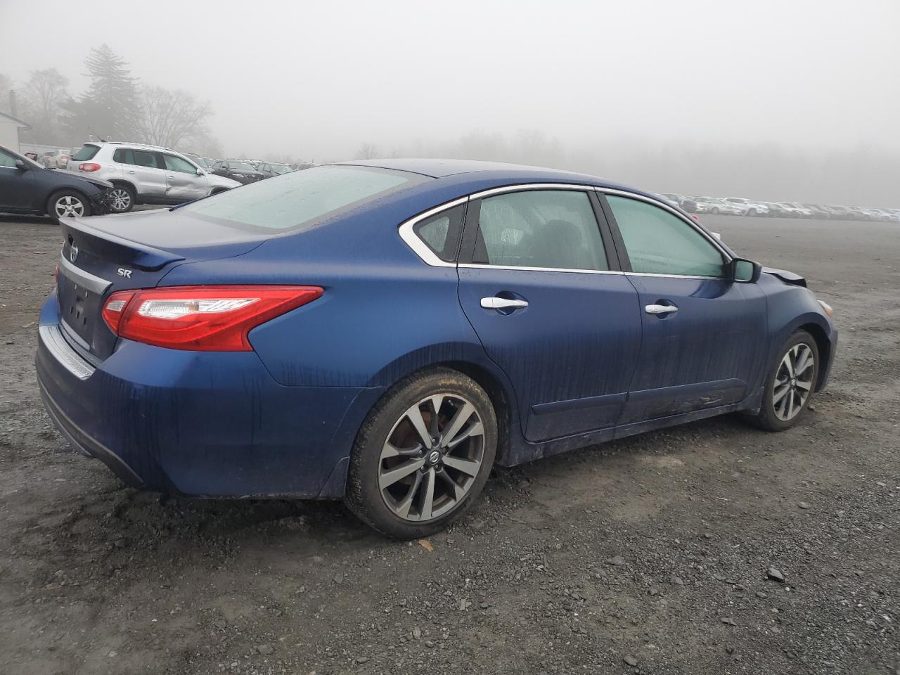 Obraz 3 z 2016 NISSAN ALTIMA 2.5 2016 z VIN 1N4AL3AP4GC239168