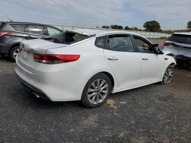 Image 3 of 2018 KIA OPTIMA LX 2018 with VIN 5XXGT4L38JG251318