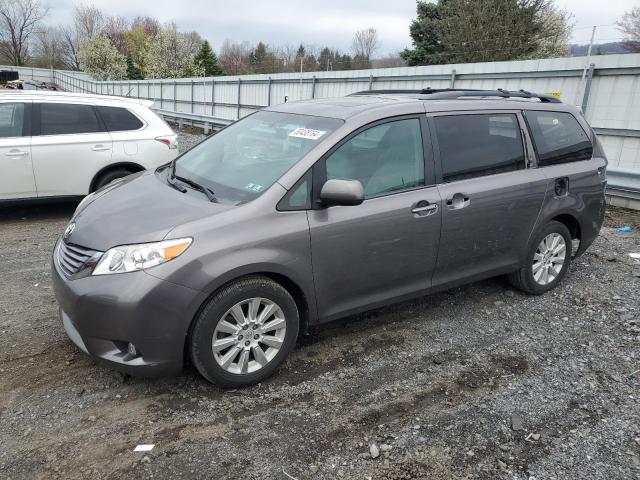 Image 1 of 2015 TOYOTA SIENNA XLE 2015 with VIN 5TDDK3DC1FS118551