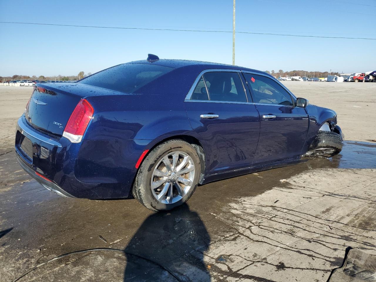Изображение 3 2016 CHRYSLER 300C  2016 с VIN 2C3CCAKG0GH142556