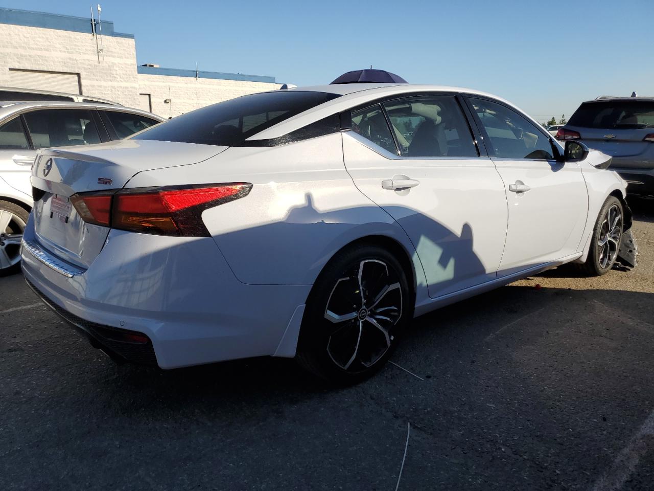 Изображение 3 2023 NISSAN ALTIMA SR 2023 с VIN 1N4BL4CV7PN303200