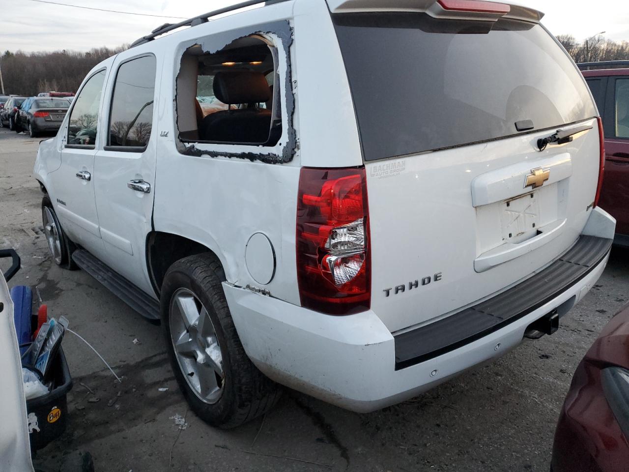 Image 2 of 2007 CHEVROLET TAHOE K1500 2007 with VIN 1GNFK13007J391913