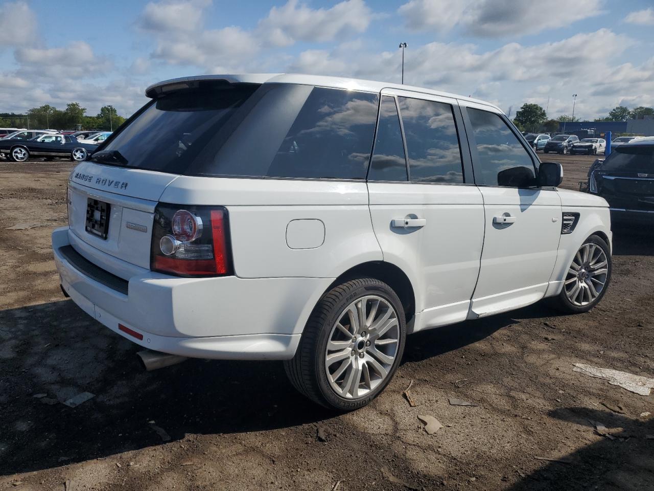Image 3 of 2013 LAND ROVER RANGE ROVER SPORT HSE LUXURY 2013 with VIN SALSK2D40DA767481