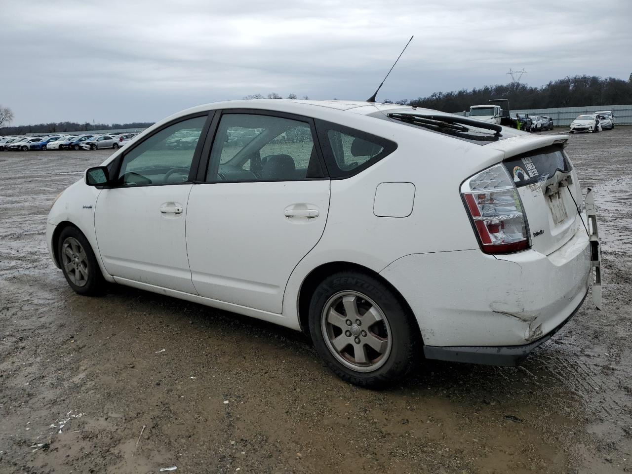 Image 2 of 2007 TOYOTA PRIUS  2007 with VIN JTDKB20U677598842