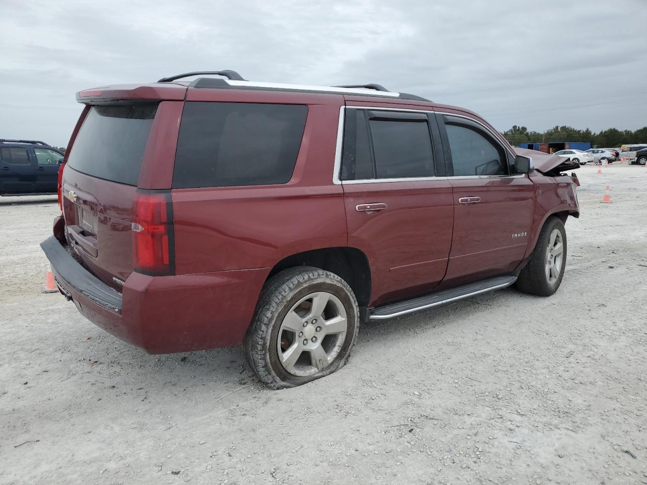 Image 3 of 2020 CHEVROLET TAHOE C1500 PREMIER 2020 with VIN 1GNSCCKC5LR190510