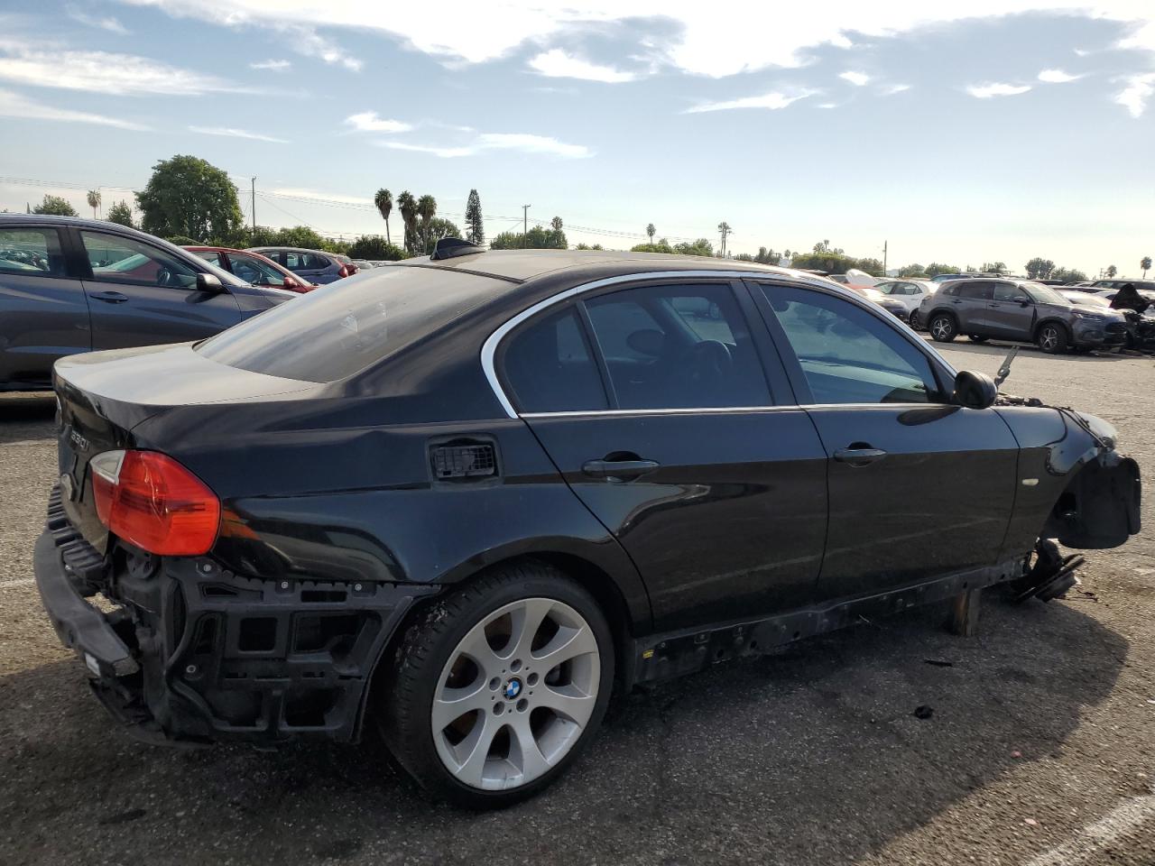 Изображение 3 2006 BMW 330 I 2006 с VIN WBAVB33526AZ88133