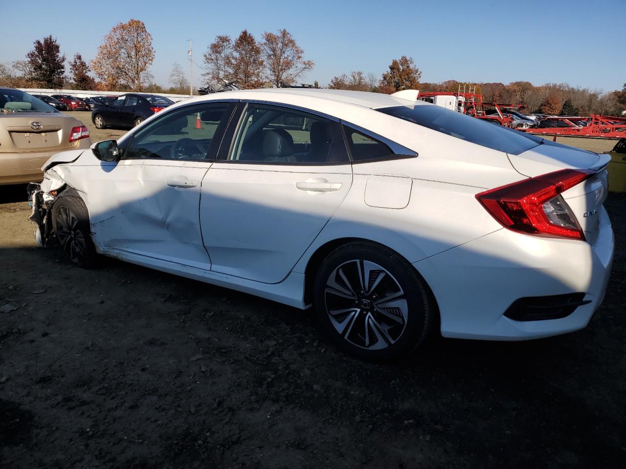 Image 2 of 2017 HONDA CIVIC EXL 2017 with VIN 2HGFC1F77HH646124