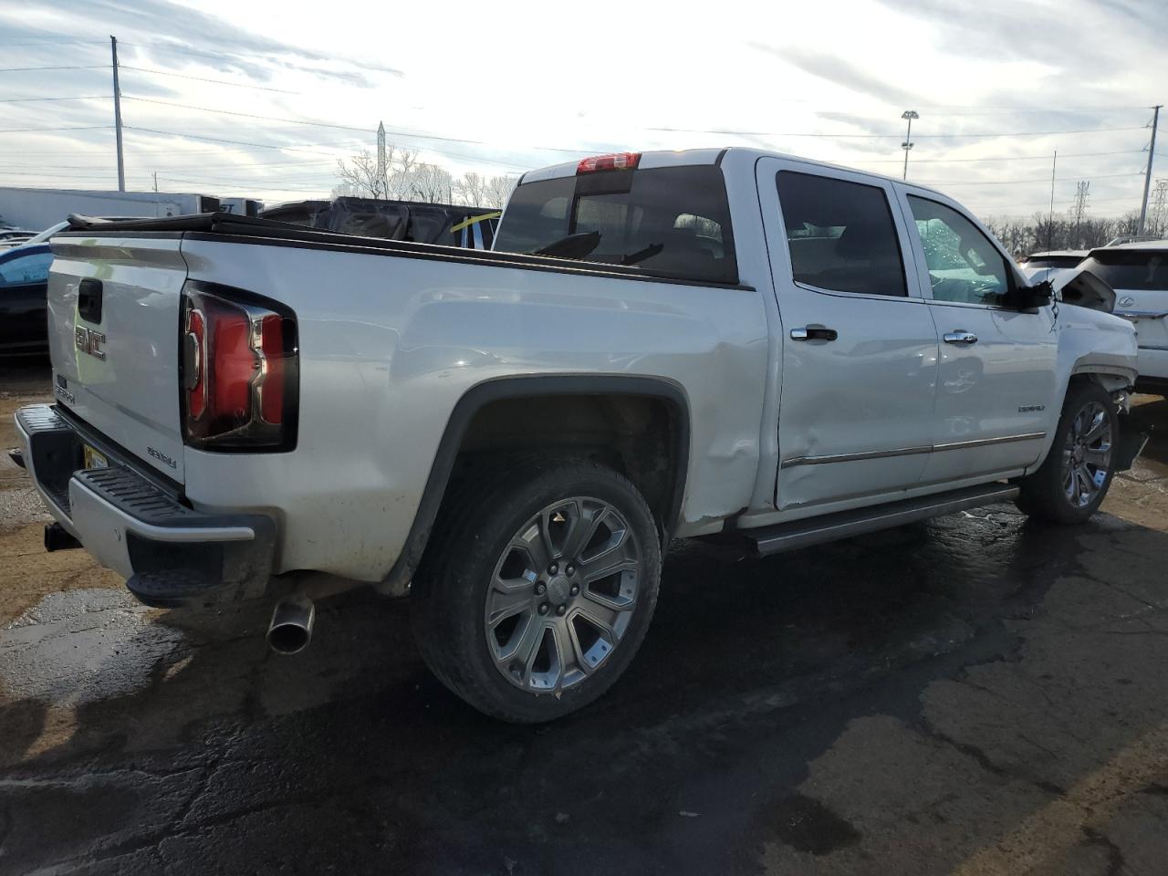 Image 3 of Gmc Sierra K1500 Denali 2017 with VIN 3GTU2PEJXHG111586