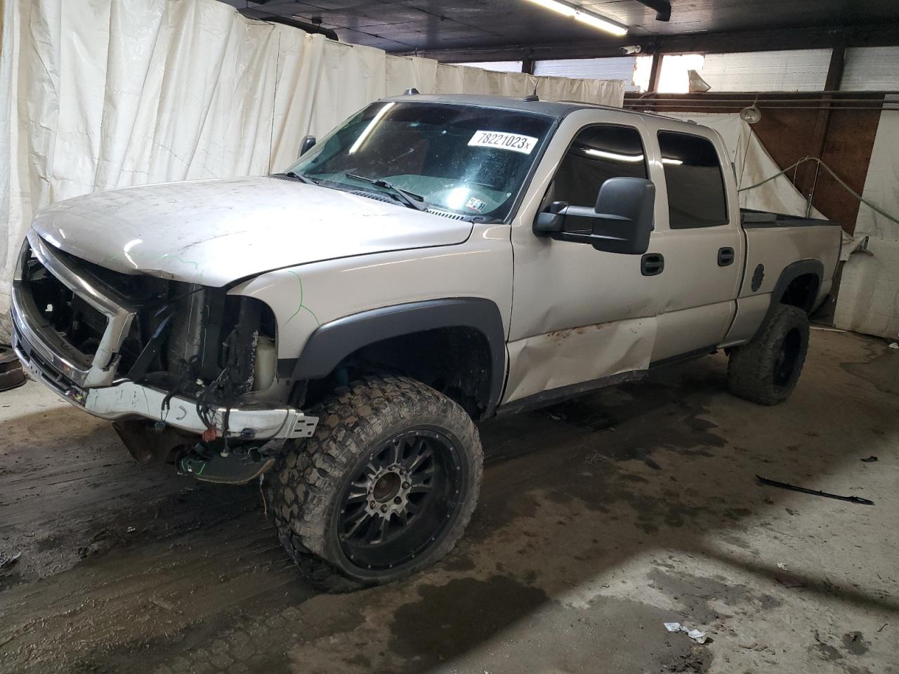 Image 1 of 2004 GMC SIERRA K2500 HEAVY DUTY 2004 with VIN 1GTHK231X4F141111