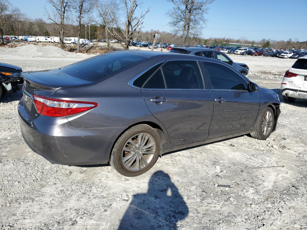 Obraz 3 z 2017 TOYOTA CAMRY LE 2017 z VIN 4T1BF1FK9HU806926