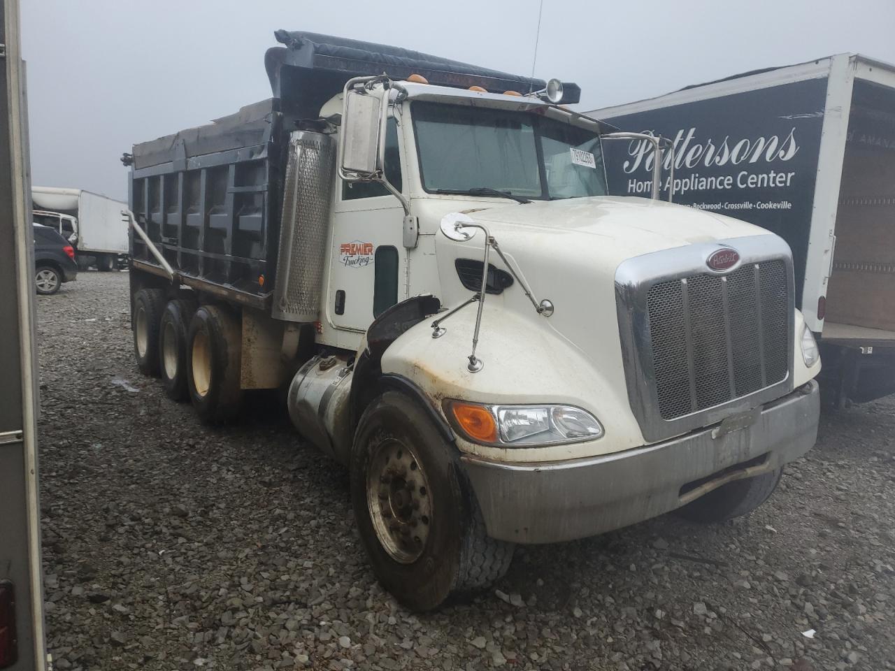 Изображение 2006 PETERBILT 335  2006