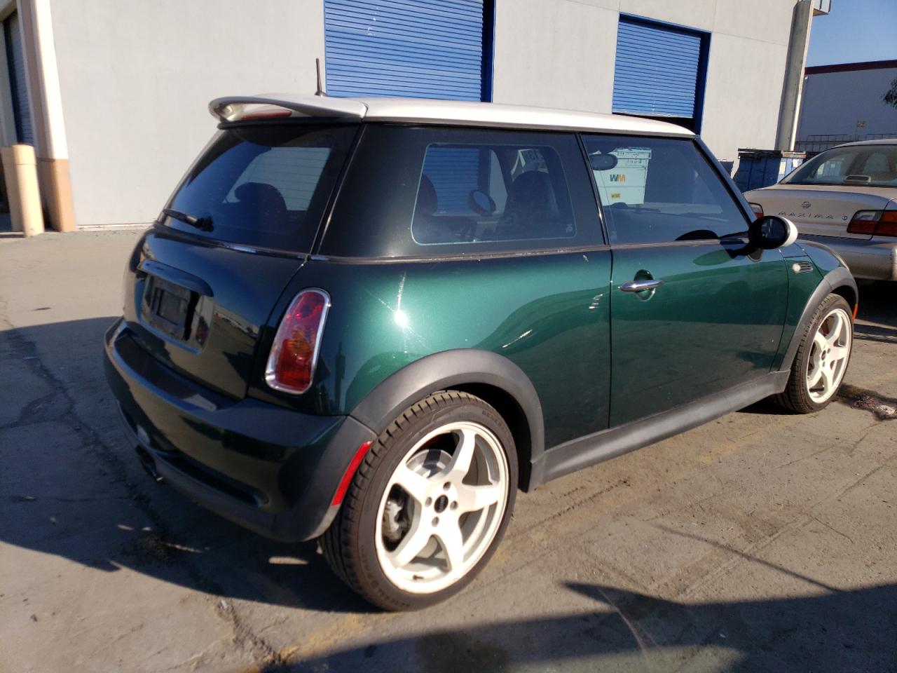 Изображение 3 2004 MINI COOPER S 2004 с VIN WMWRE33404TD83953