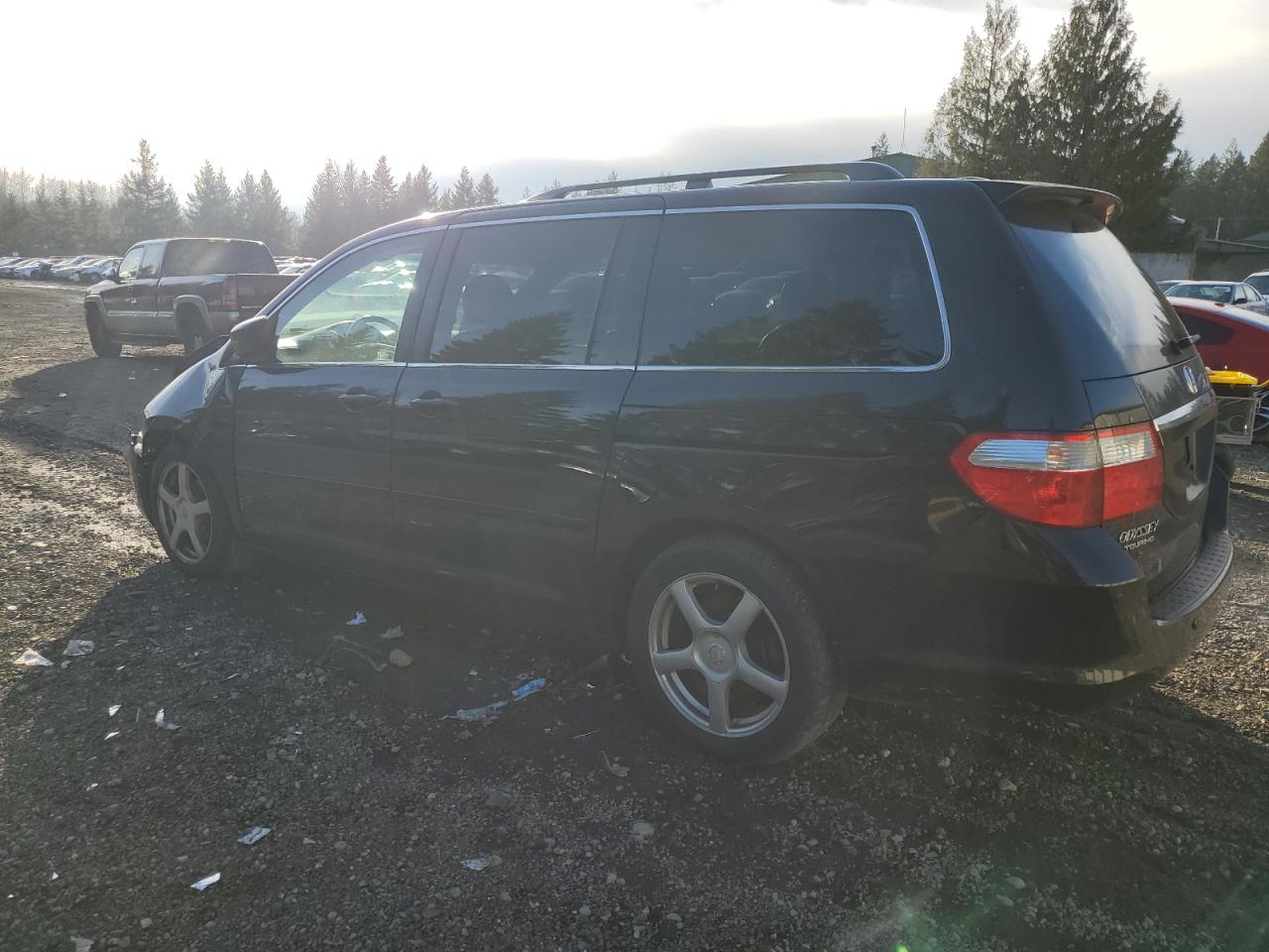 Image 2 of 2007 HONDA ODYSSEY TOURING 2007 with VIN 5FNRL38827B005836