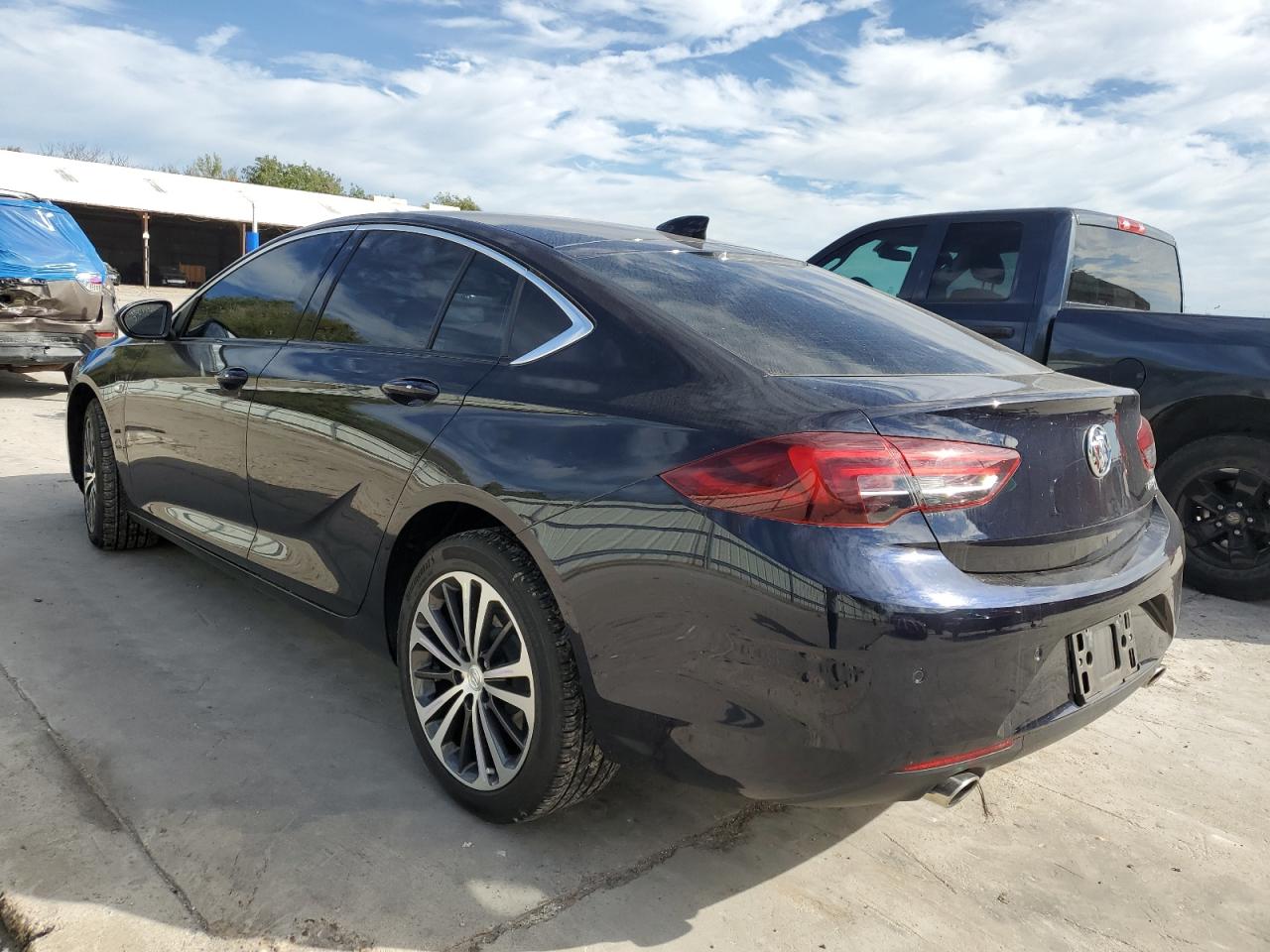Изображение 2 2020 BUICK REGAL ESSENCE 2020 с VIN W04GP6SX1L1016756