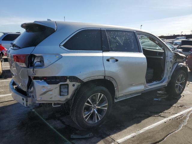 Obraz 3 z 2018 TOYOTA HIGHLANDER LE 2018 z VIN 5TDBZRFH8JS825248