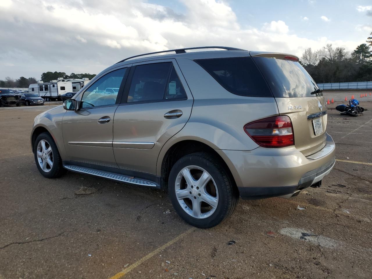 Obraz 2 z 2008 MERCEDES-BENZ ML 350 2008 z VIN 4JGBB86E68A360086