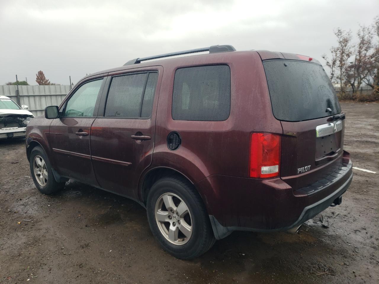 Изображение 2 2011 HONDA PILOT EXL 2011 с VIN 5FNYF3H57BB051907