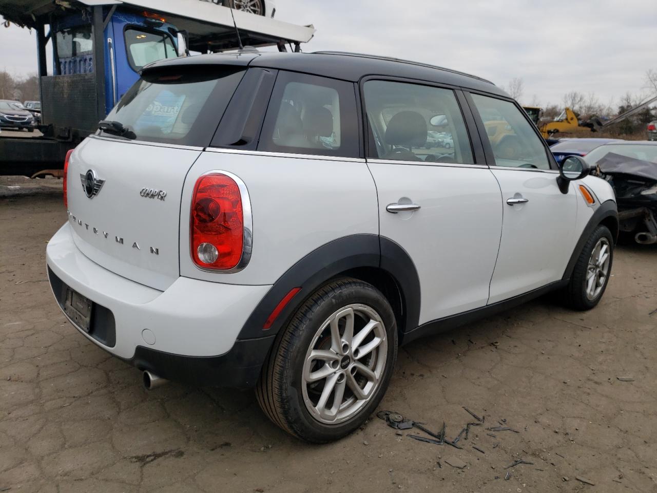 Image 3 of 2015 MINI COOPER COUNTRYMAN 2015 with VIN WMWZB3C53FWR44663