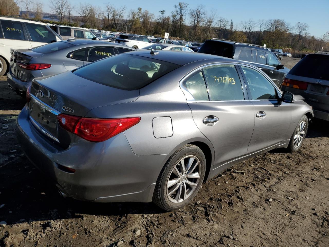 Obraz 3 z 2015 INFINITI Q50 BASE 2015 z VIN JN1BV7AR1FM392362