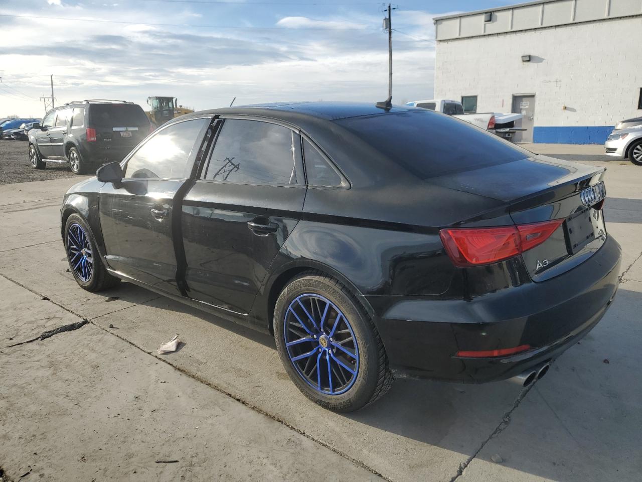 Image 2 of 2015 AUDI A3 PREMIUM 2015 with VIN WAUACGFF1F1019530