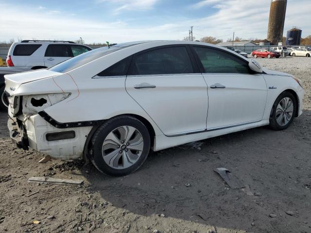Image 3 of 2014 HYUNDAI SONATA HYBRID 2014 with VIN KMHEC4A4XEA103977