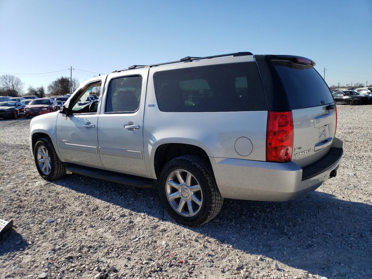 Obraz 2 z 2011 GMC YUKON XL K1500 SLT 2011 z VIN 1GKS2KE30BR376038