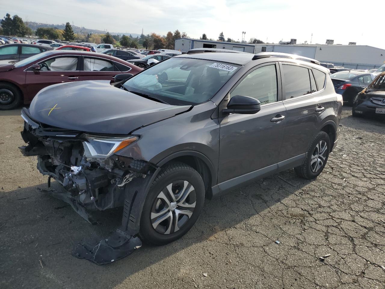 Изображение 1 2017 TOYOTA RAV4 LE 2017 с VIN JTMZFREV3HJ126616