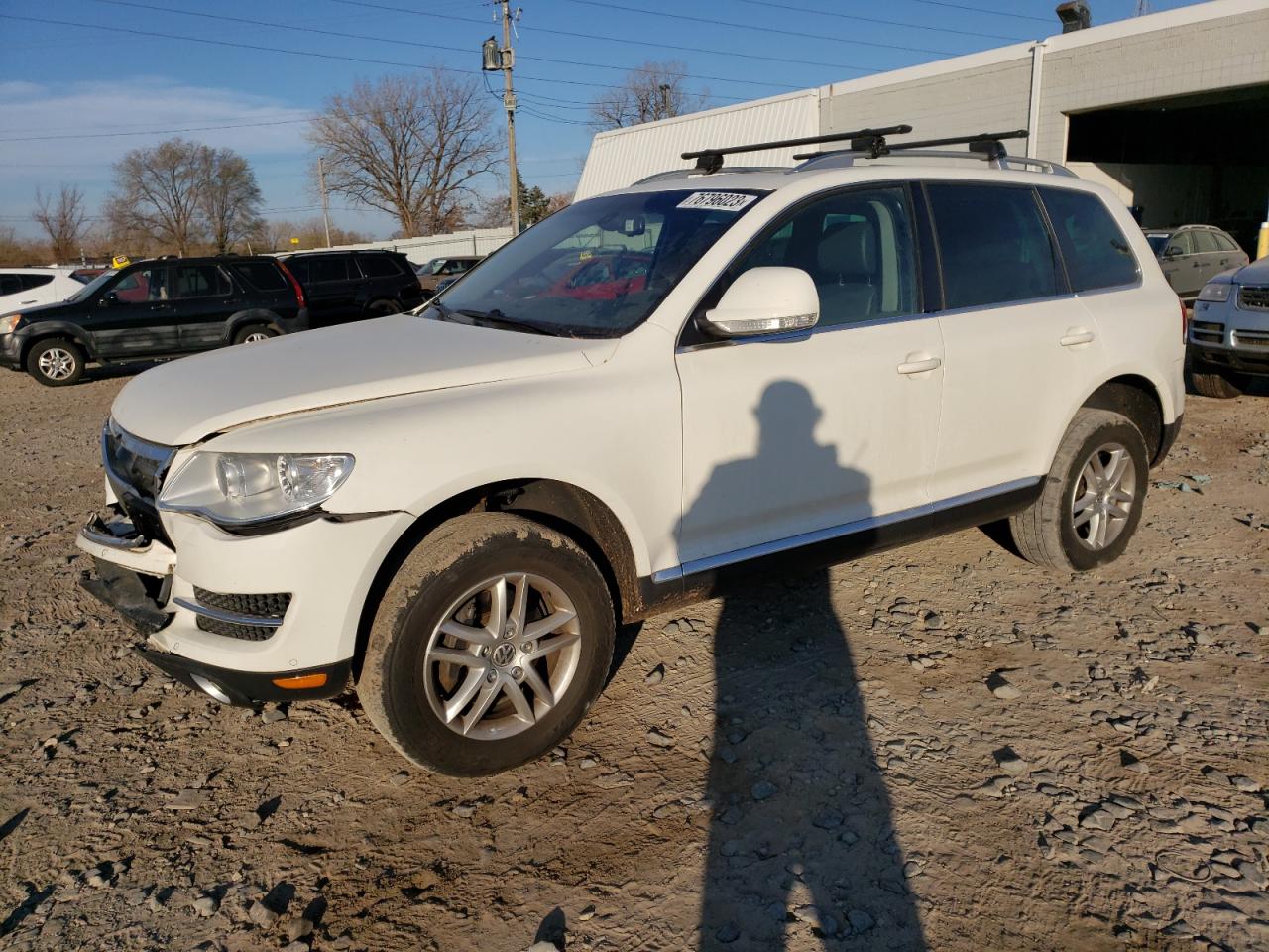 2010 VOLKSWAGEN TOUAREG V6 2010 image