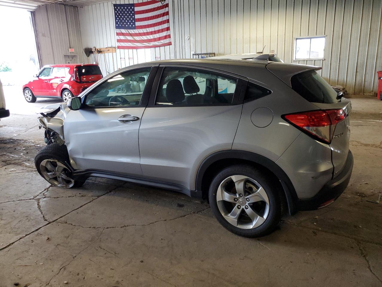 Изображение 2 2019 HONDA HR-V LX 2019 с VIN 3CZRU6H31KM710032