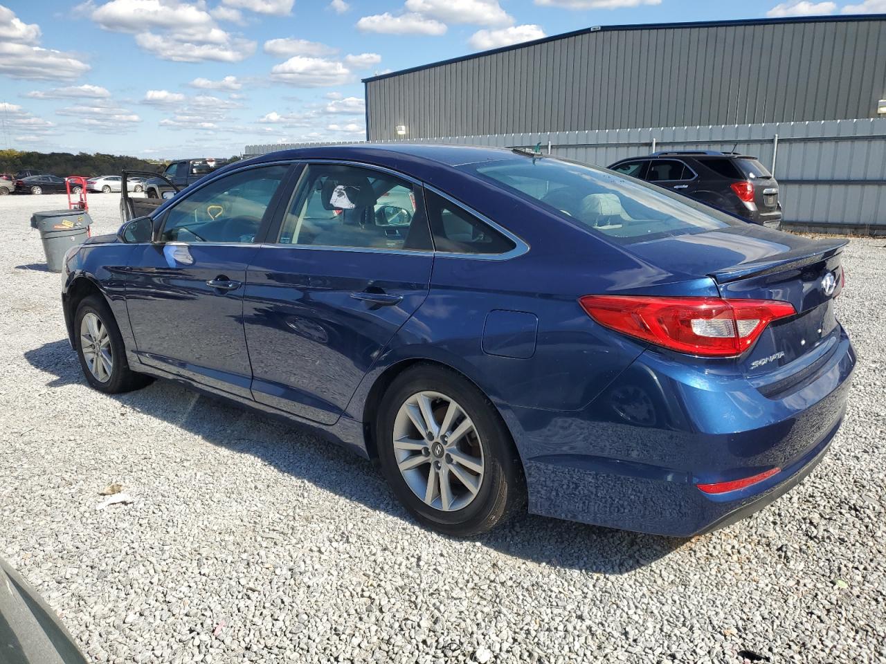 Obraz 2 z 2016 HYUNDAI SONATA SE 2016 z VIN 5NPE24AF0GH365513
