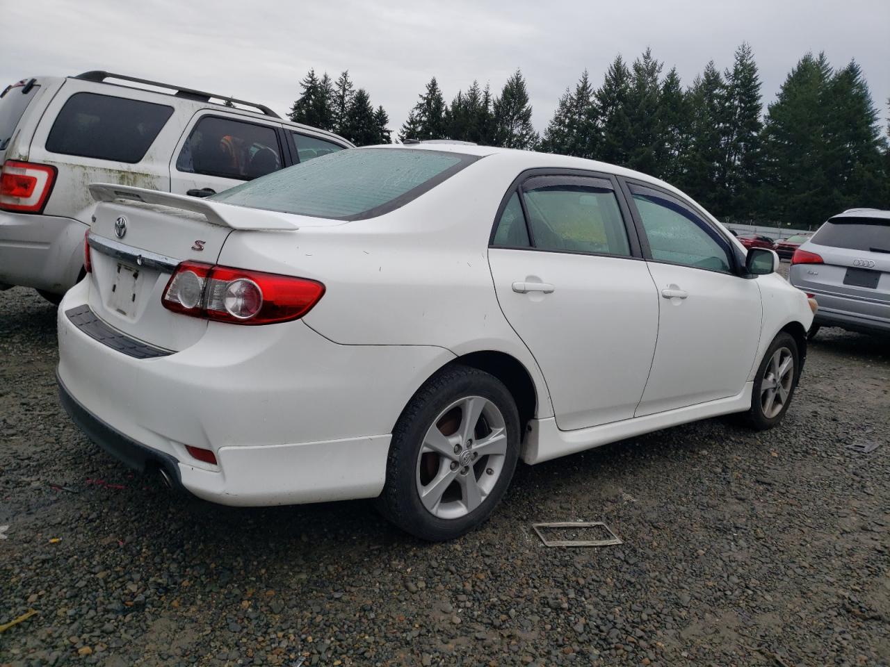 Obraz 3 z 2011 TOYOTA COROLLA BASE 2011 z VIN 2T1BU4EE6BC665132