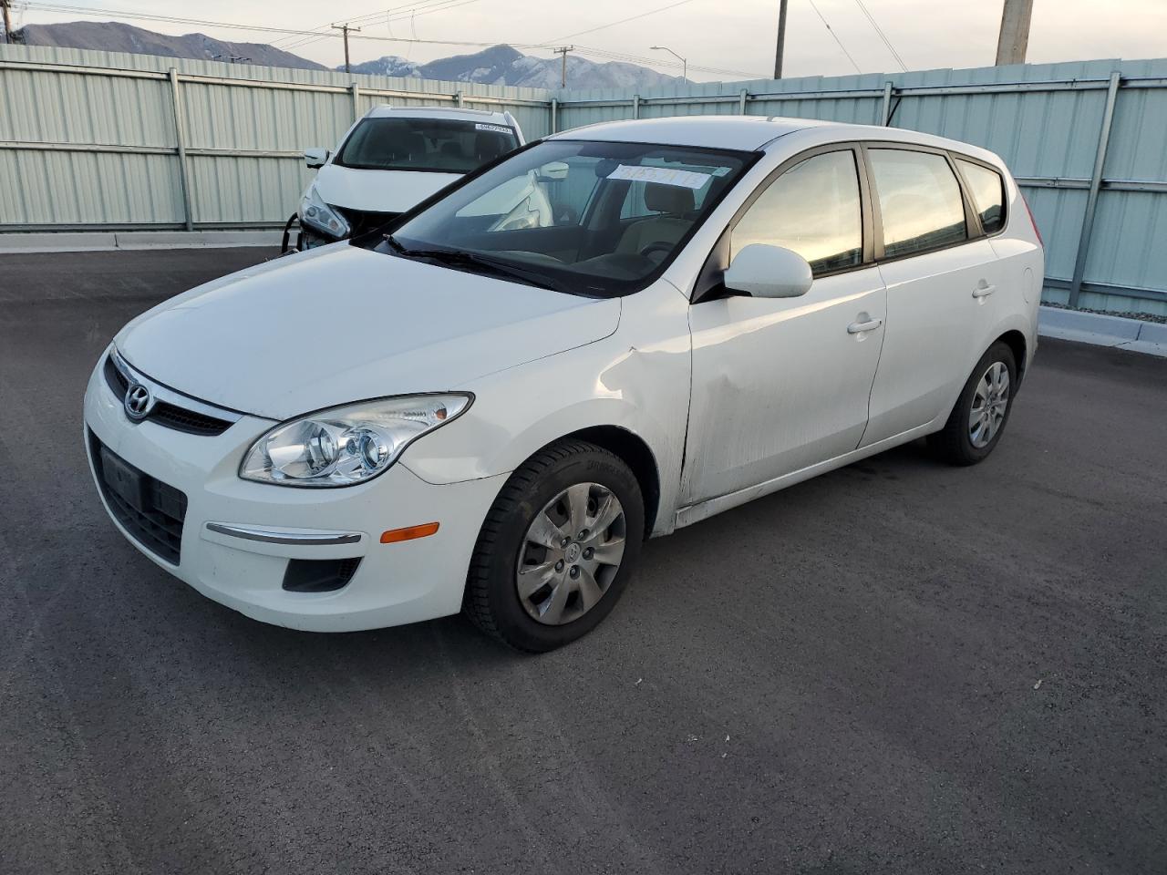 Image 1 of 2011 HYUNDAI ELANTRA TOURING GLS 2011 with VIN KMHDB8AE7BU098875