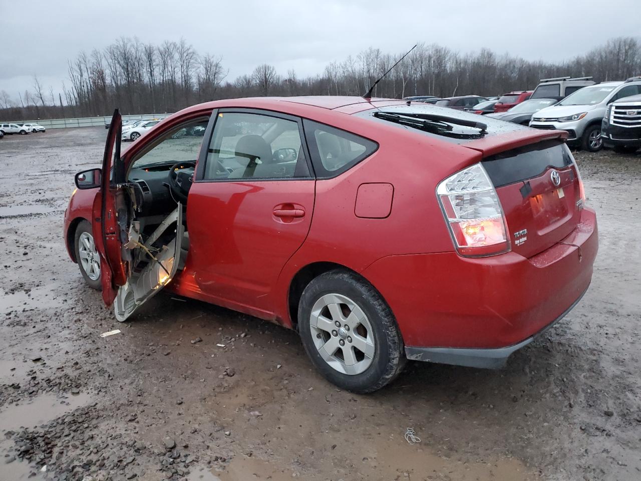 Image 2 of 2007 TOYOTA PRIUS  2007 with VIN JTDKB20U977561087