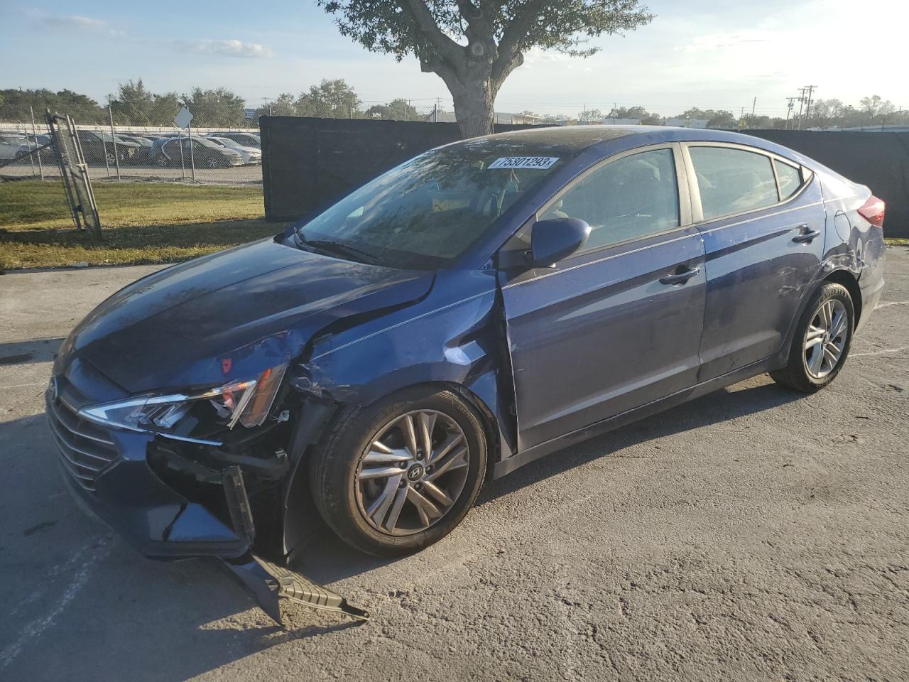 Image 1 of 2019 HYUNDAI ELANTRA SEL 2019 with VIN 5NPD84LF3KH418608