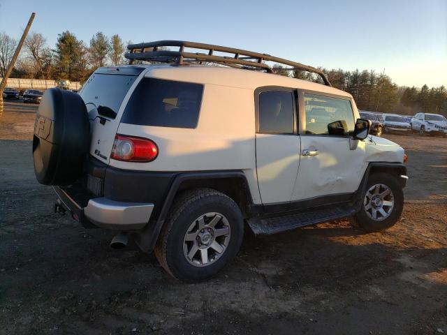 Obraz 3 z 2014 TOYOTA FJ CRUISER  2014 z VIN JTEBU4BF1EK193336