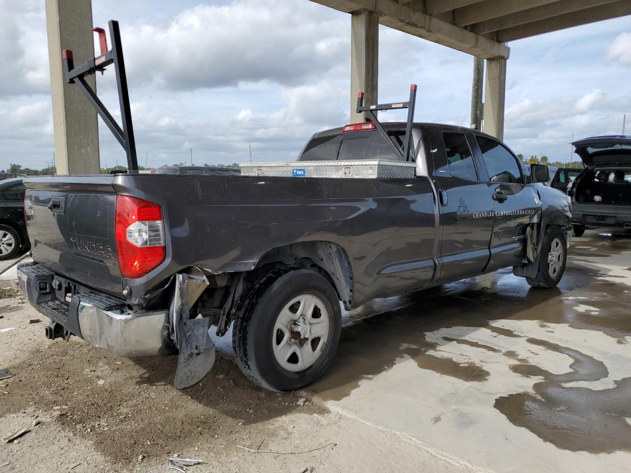 Image 3 of 2020 TOYOTA TUNDRA DOUBLE CAB SR/SR5 2020 with VIN 5TFTY5F17LX011320