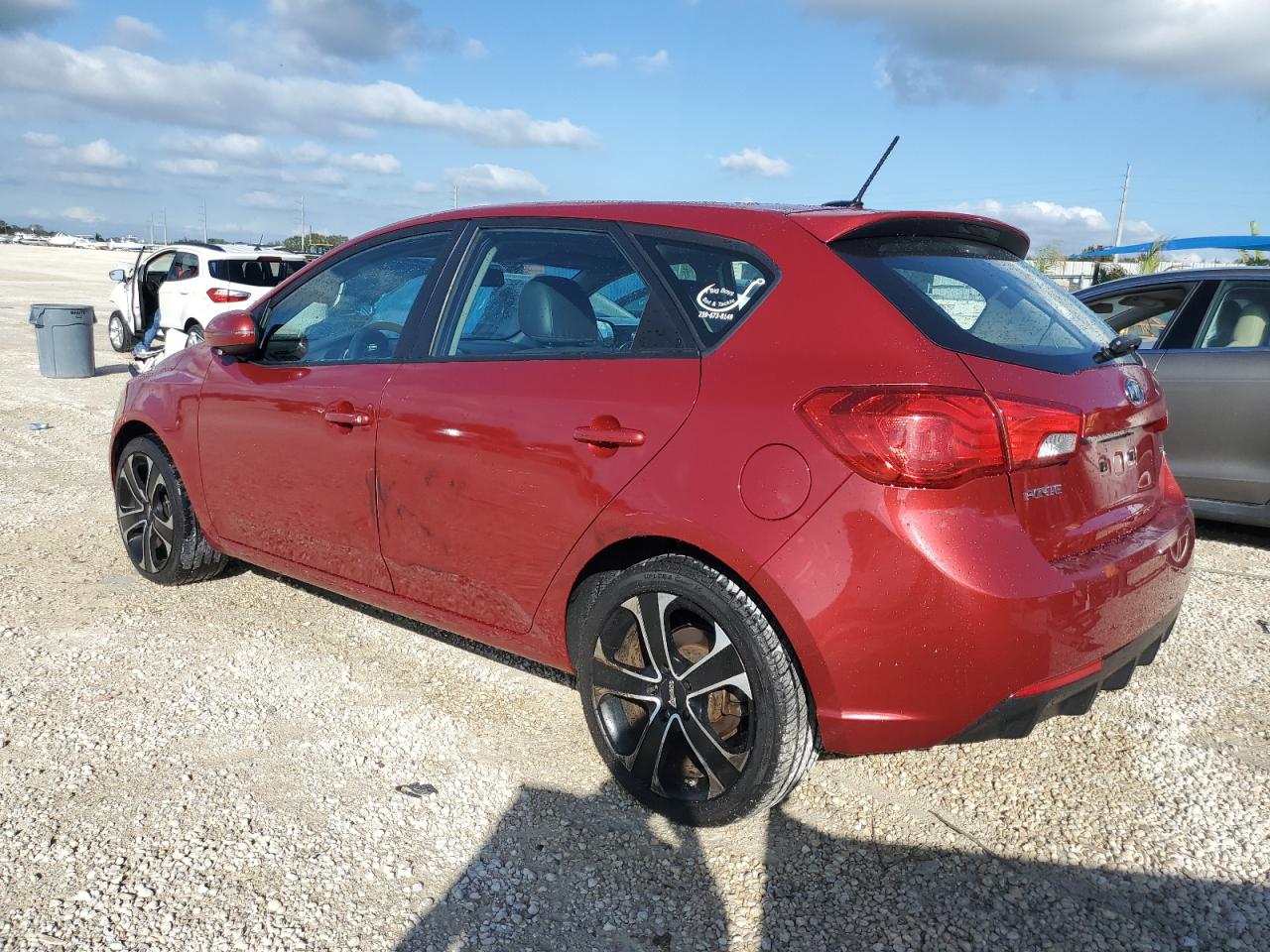 Изображение 2 2012 KIA FORTE SX 2012 с VIN KNAFW5A32C5508330
