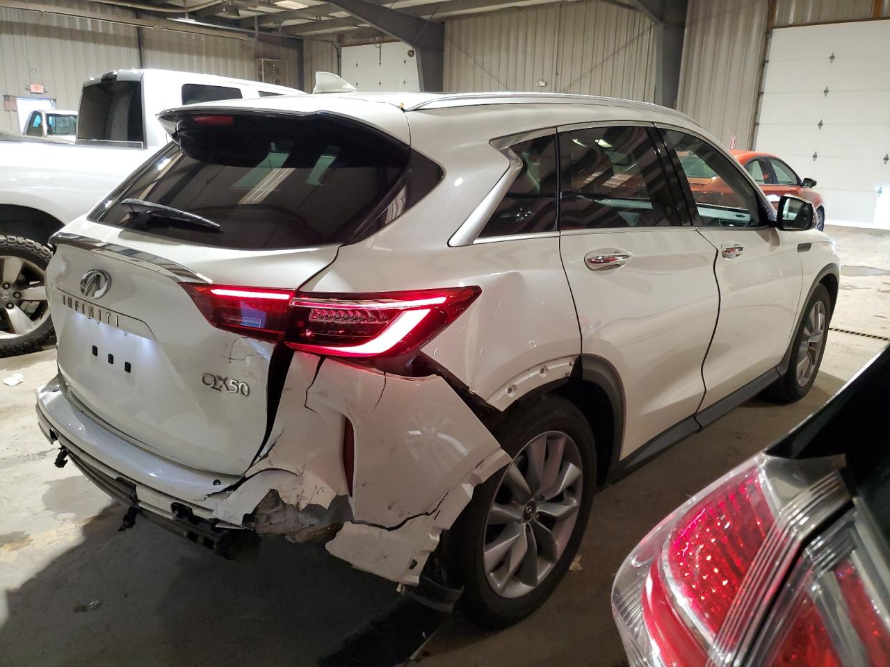 Image 3 of 2020 INFINITI QX50 PURE 2020 with VIN 3PCAJ5M38LF120525