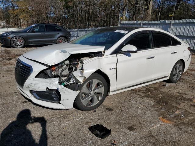 Image 1 of 2016 HYUNDAI SONATA HYBRID 2016 with VIN KMHE34L16GA008533