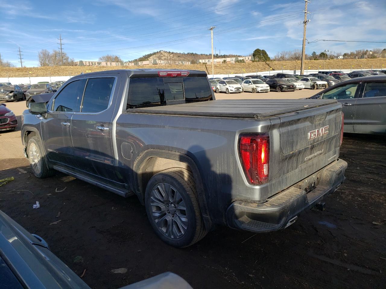 Image 2 of 2021 GMC SIERRA K1500 DENALI 2021 with VIN 3GTU9FET0MG172091