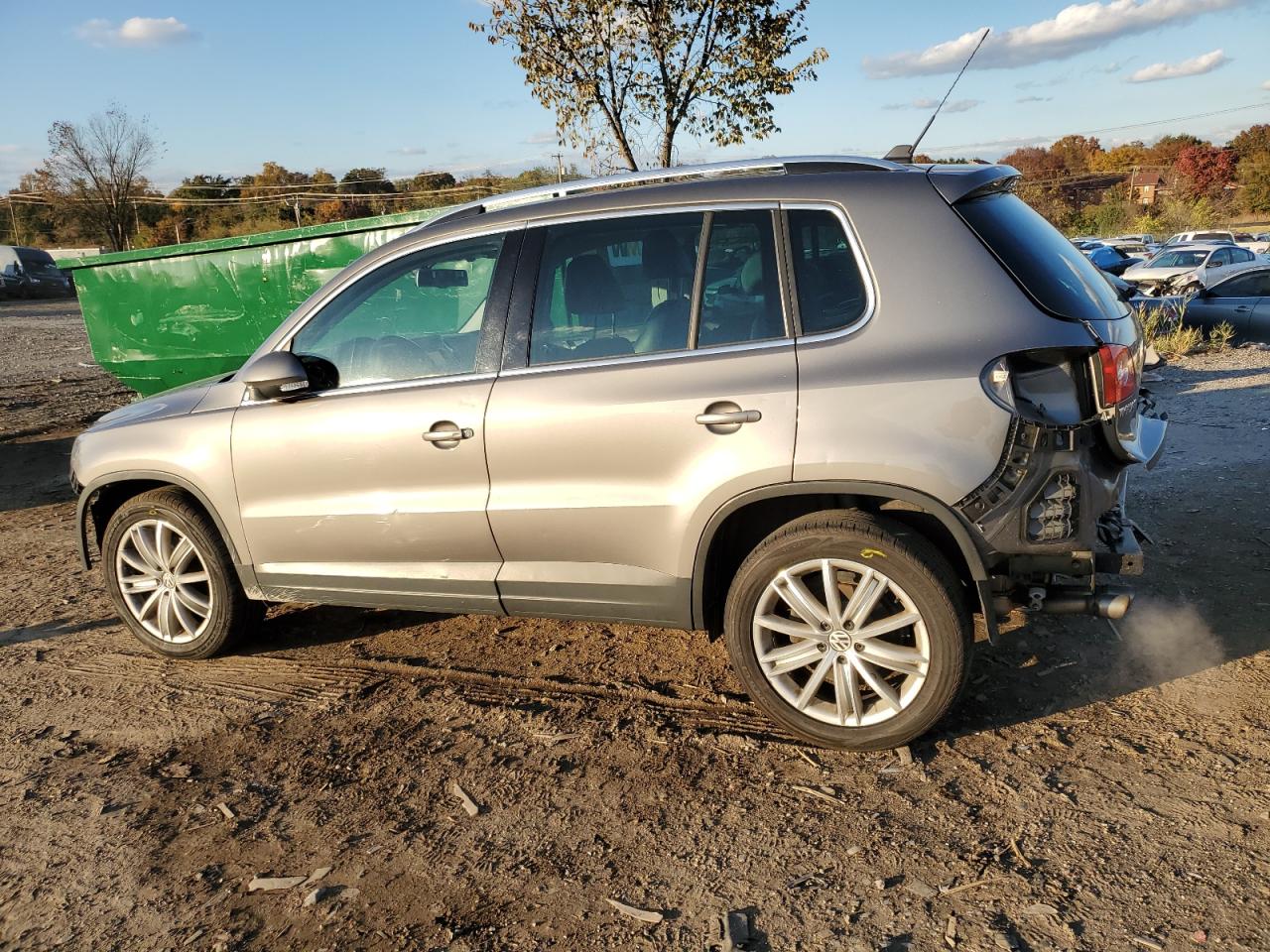 Obraz 2 z 2011 VOLKSWAGEN TIGUAN S 2011 z VIN WVGAV7AXXBW561599