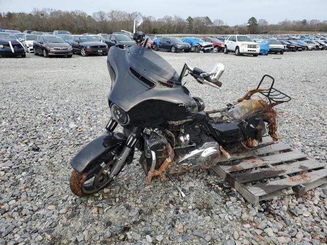 Image 2 of 2018 HARLEY-DAVIDSON FLHX STREET GLIDE 2018 with VIN 1HD1KBC1XJB607851